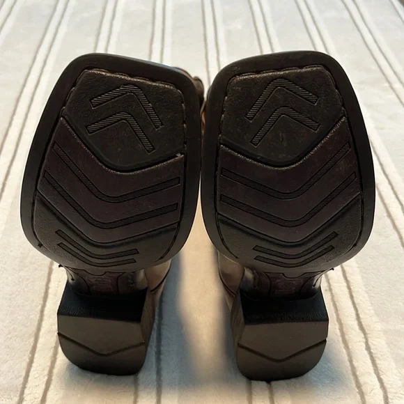 Ariat QuickDraw western boots - Picture 9 of 12